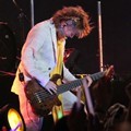 Penampilan Tetsuya, bassis L'Arc-en-Ciel