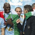 Mario Balotelli Bercanda dengan Roberto Mancini