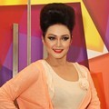 Bella Saphira di Jakarta Fashion and Food Festival 2012