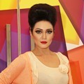 Bella Saphira di Jakarta Fashion and Food Festival 2012