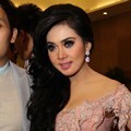 Syahrini Diundang di Acara 'Hengky Kawilarang Innofashion'