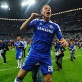 John Terry Merayakan Berakhirnya Champions League
