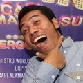 Udin Sedunia di Premier Filmnya 'Udin Cari Alamat Palsu'