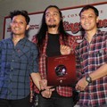 Andra and the Backbone Luncurkan Album 'IV'