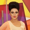 Bella Saphira di Jakarta Fashion and Food Festival 2012