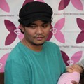 Indra Bekti Masih Tak Percaya Dengan Kelahiran Anak Pertamanya