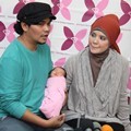 Indra Bekti Masih Tak Percaya Dengan Kelahiran Anak Pertamanya