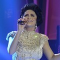Penampilan Krisdayanti di Liputan 6 Awards 2012