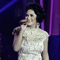 Penampilan Krisdayanti di Liputan 6 Awards 2012