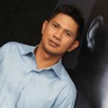 Ronnie Sianturi Saat Jumpa Pers Konser Xia Junsu