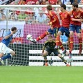 Aksi Andrea Pirlo di Laga Euro 2012 Spanyol vs Italia