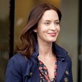 Emily Blunt Menjadi Harriet Chetwode-Talbot di 'Salmon Fishing in the Yemen'