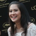 Dian Sastro Saat Mengungkapkan Pengalaman di Festival Film Cannes 2012