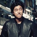 Gong Yoo di Portugal Untuk Pengambilan Foto Harper's Bazaar