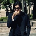 Gong Yoo Berpose Untuk Majalah Harper's Bazaar