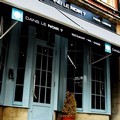 Para Pelayan Buta Layani Pembeli di Dans le Noir di Paris dan London yang Gelap Gulita