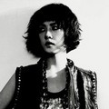 Kim Sun Ah Dengan Konsep Hitam Putih di Majalah Allure