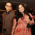 Okky Lukman dan Kekasih di Resepsi Pernikahan Ayu Dewi