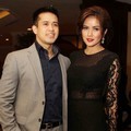 Olla Ramlan dan Aufar Hutapea di Resepsi Pernikahan Ayu Dewi
