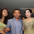 Anang Hermansyah dan Keluarga di Resepsi Pernikahan Ayu Dewi