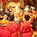 Ayu Dewi dan Regi Datau Menggelar Resepsi Pernikahan