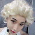 Sungmin Berfoto di Sela-sela Konser Super Show 4