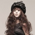 Baek Ji Young Berpose Untuk Majalah Pitta