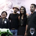 Jason Mraz dan Tim 'Jason Mraz Asia Tour 2012' Saat Jumpa Pers di Jakarta