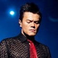 Aksi Park Jin Young Saat di Atas Panggung