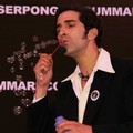 Aksi Samsam Bubbleman Saat Bermain Gelembung