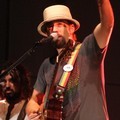 Aksi Jason Mraz di Konser 'Tour is a Four Letter Word'