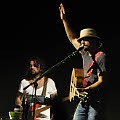 Jason Mraz Tampil Full Band di Konser 'Tour is a Four Letter Word'