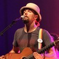 Aksi Jason Mraz di Konser 'Tour is a Four Letter Word'