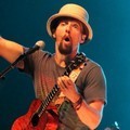 Aksi Jason Mraz di Konser 'Tour is a Four Letter Word'