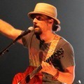 Aksi Jason Mraz di Konser 'Tour is a Four Letter Word'