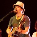 Aksi Jason Mraz di Konser 'Tour is a Four Letter Word'