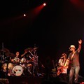 Jason Mraz Tampil Full Band di Konser 'Tour is a Four Letter Word'