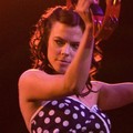 Lenka Saat Konser di Seattle