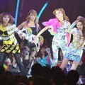 Aksi 2NE1 di MTV Video Music Awards Japan 2012