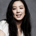 Jung Ryeo Won Berpose Untuk Iklan Giordano