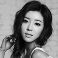 Park Han Byul Berpose Untuk Promo Iklan H & T