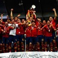 Iker Casillas dan Tim Spanyol Merayakan Kemenangan di Final Euro 2012