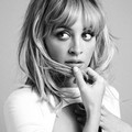 Nicole Richie Berpose Untuk Majalah Flare