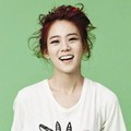 Han Seung-yeon Berpose Untuk Majalah Allure