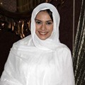 Masayu Anastasia Jadi Model Video Klip 'Bersimpuh Di Hadap-Mu'