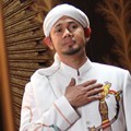 Ustadz Guntur Bumi Syuting Video Klip 'Bersimpuh Di Hadap-Mu'