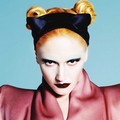 Gwen Stefani Berpose Untuk 'V Magazine'