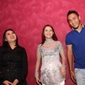 Okie Agustina dan Gunawan Dwi Cahyo Saat Fitting Gaun Pengantin di Eva Bun Wedding Gallery