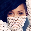 Rihanna Dengan Busana Alexander Wang di Harper's Bazaar Edisi Agustus 2012