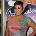Regina Ivanova di 'Result & Reunion Show' Indonesian Idol 2012